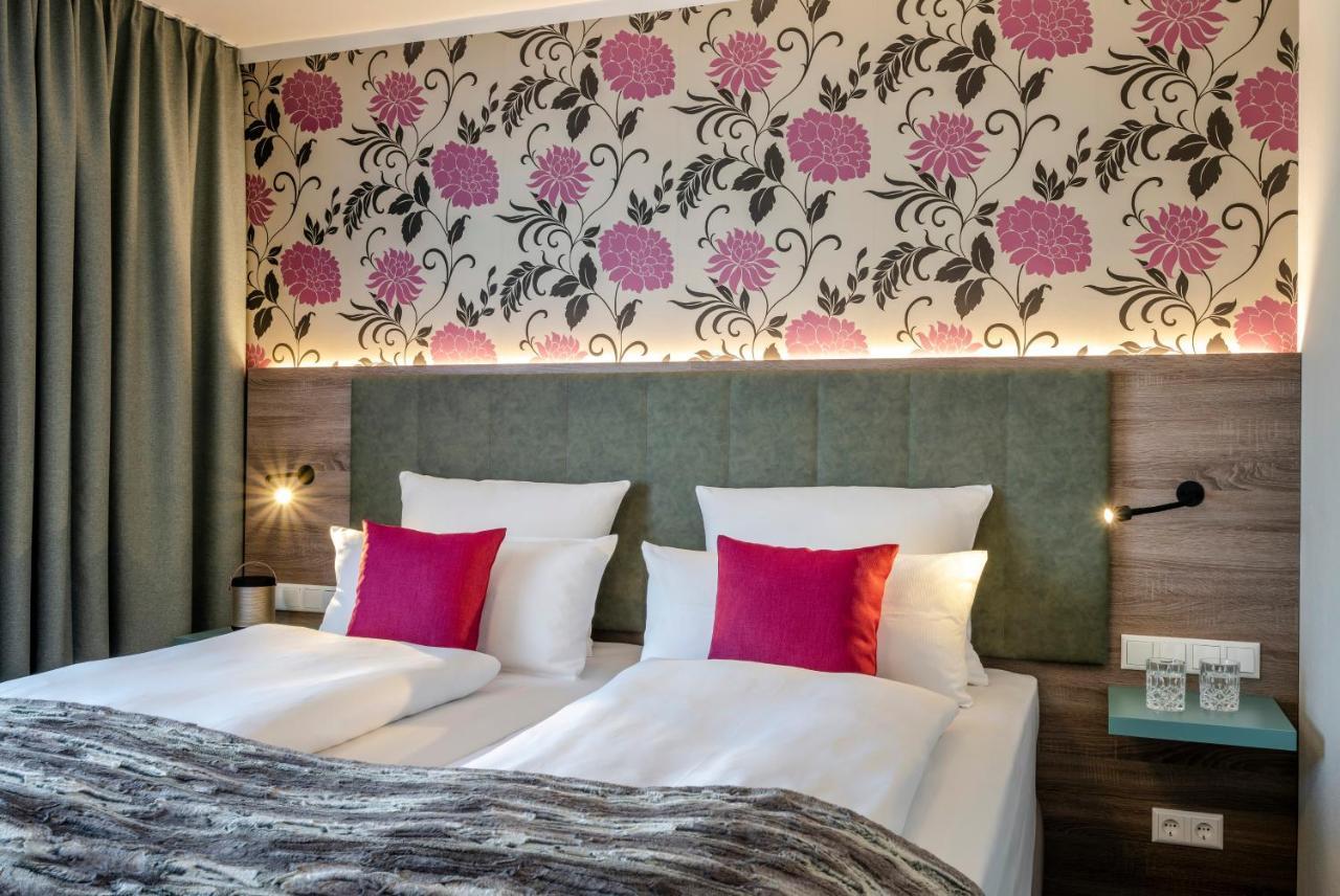 Boutique Hotel Erb Muenchen Parsdorf 法特尔斯特滕 外观 照片